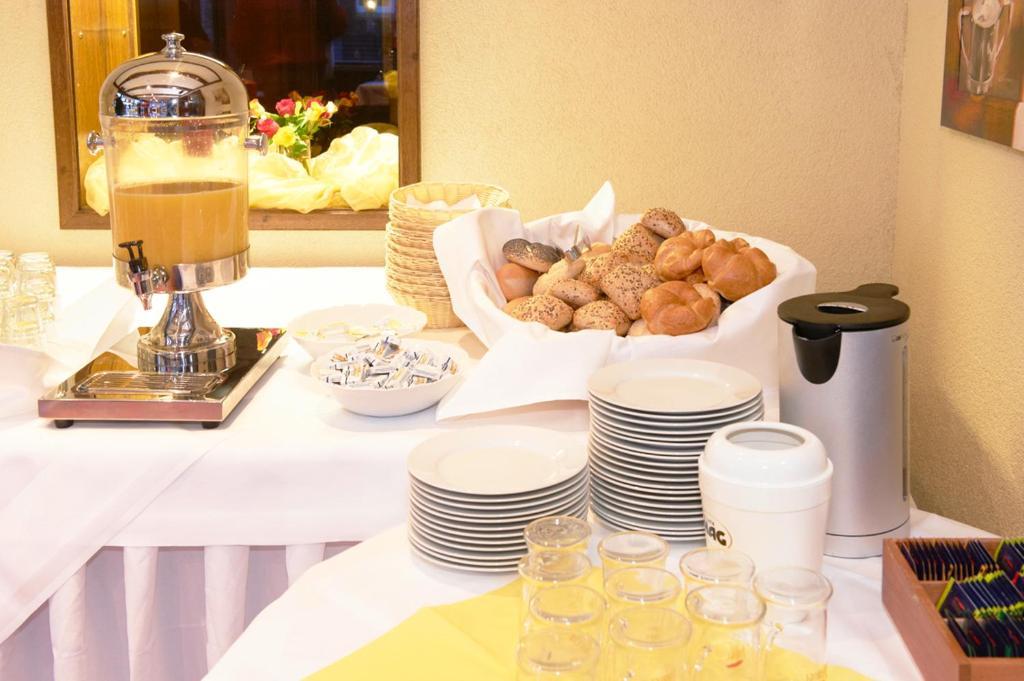 Hotel Restaurant Zur Linde Pattensen Dış mekan fotoğraf
